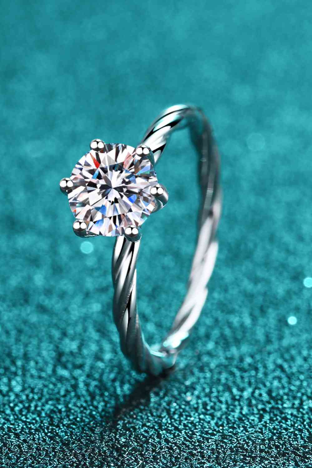 1 Carat Moissanite 6-Prong Twisted Ring for a perfect OOTD – dress to impress outfits from Amexza