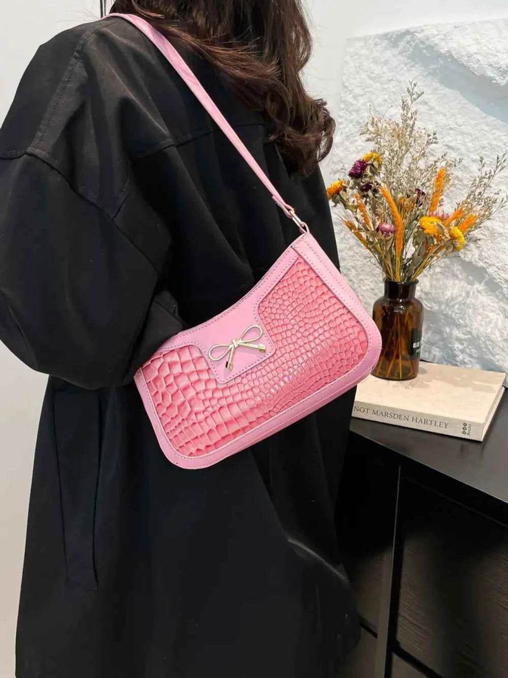 Bow PU Leather Shoulder Bag for a perfect OOTD – dress to impress outfits from Amexza