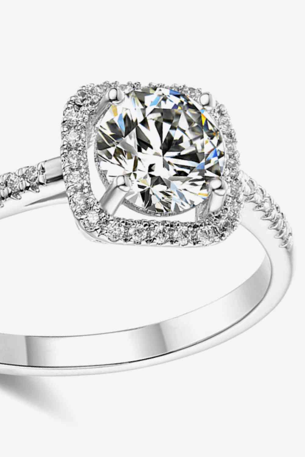 1 Carat Moissanite Zircon Ring for a perfect OOTD – dress to impress outfits from Amexza