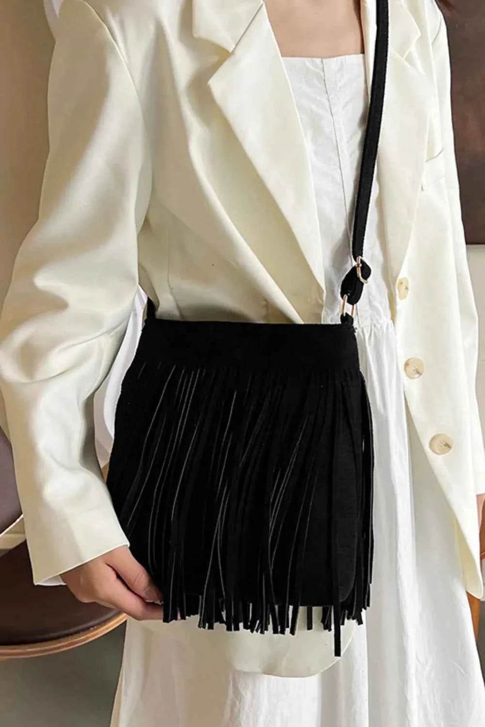 Suede Fringe Shoulder Bag for a perfect OOTD – dress to impress outfits from Amexza