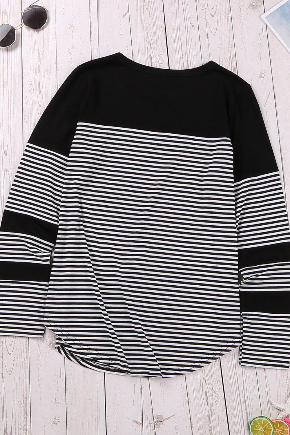 Striped Round Neck Long Sleeve T-Shirt for a perfect OOTD – dress to impress outfits from Amexza