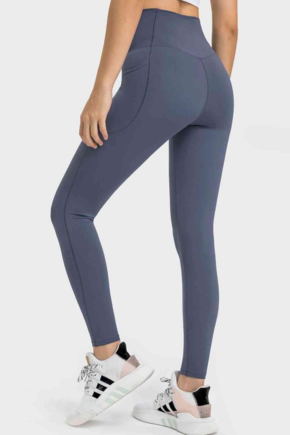 Millennia V-Waist Yoga Leggings with Pockets for a perfect OOTD – dress to impress outfits from Amexza