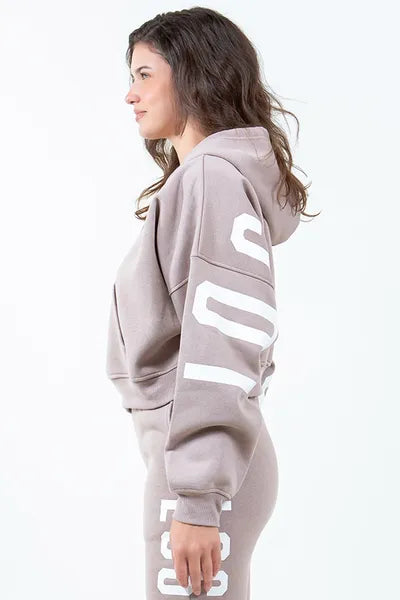 American Bazi Letter Graphic Long Sleeve Drawstring Cropped Hoodie for a perfect OOTD – dress to impress outfits from Amexza