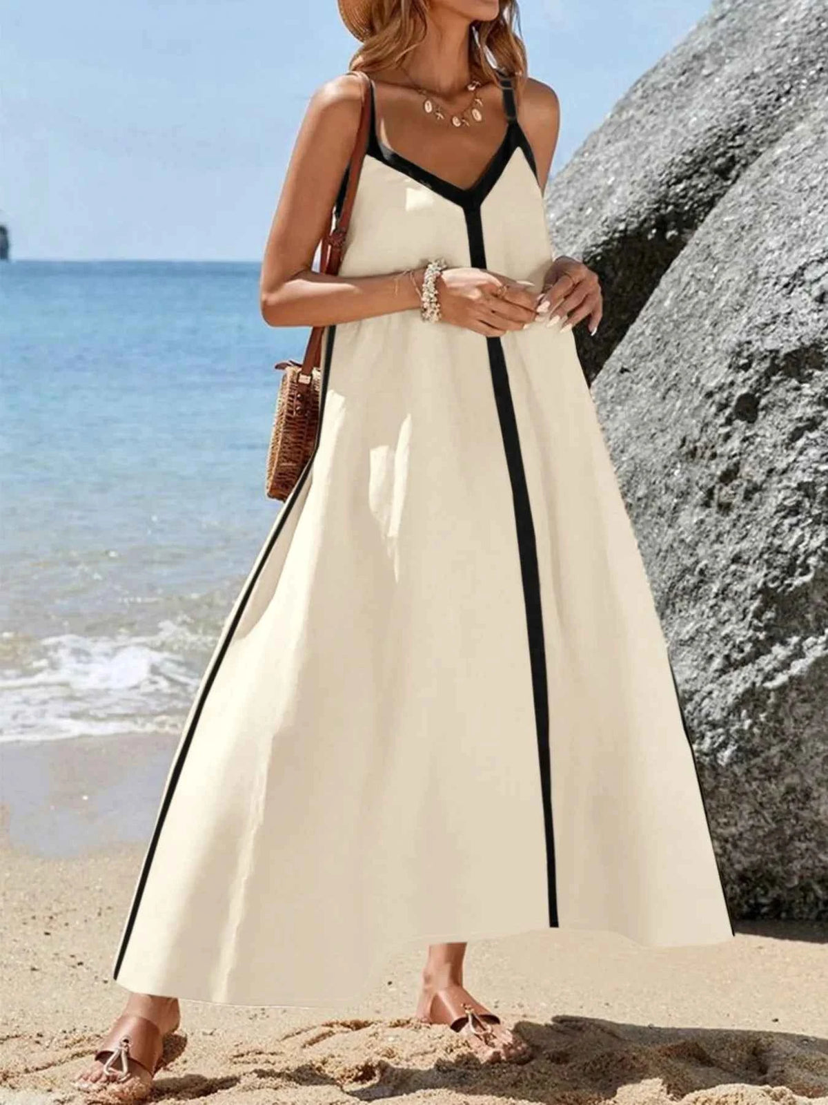 Contrast Trim V-Neck Maxi Dress