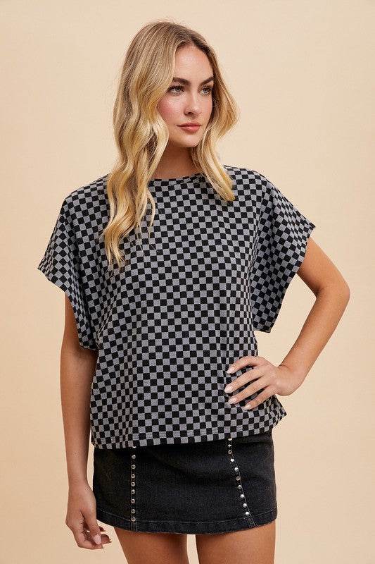 Annie Wear Checkered Round Neck Short Sleeve T-Shirt for a perfect OOTD – dress to impress outfits from Amexza