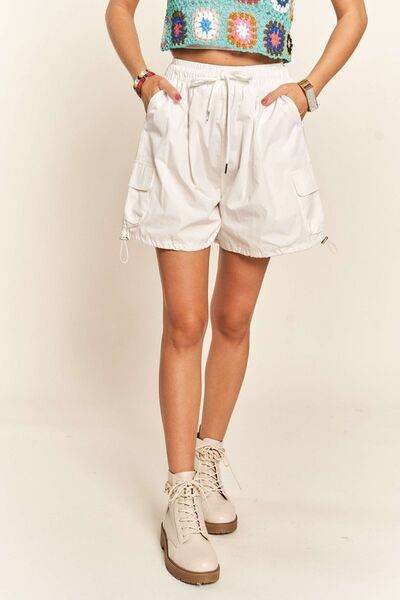 ADORA Drawstring Shorts with Pockets for a perfect OOTD – dress to impress outfits from Amexza