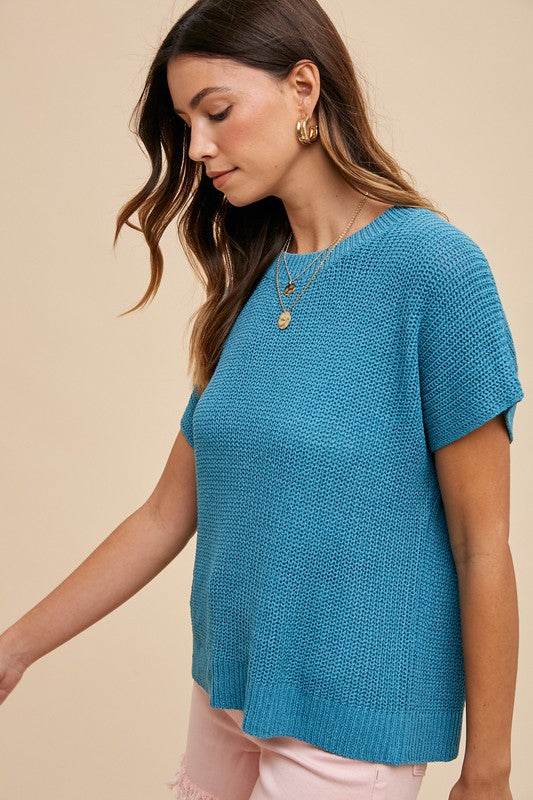 Annie Wear Round Neck Short Sleeve Sweater for a perfect OOTD – dress to impress outfits from Amexza