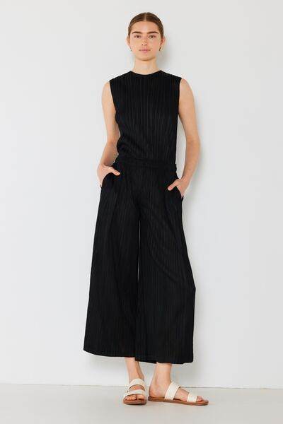 Marina West Swim Pleated Wide-Leg Pants with Side Pleat Detail for a perfect OOTD – dress to impress outfits from Amexza