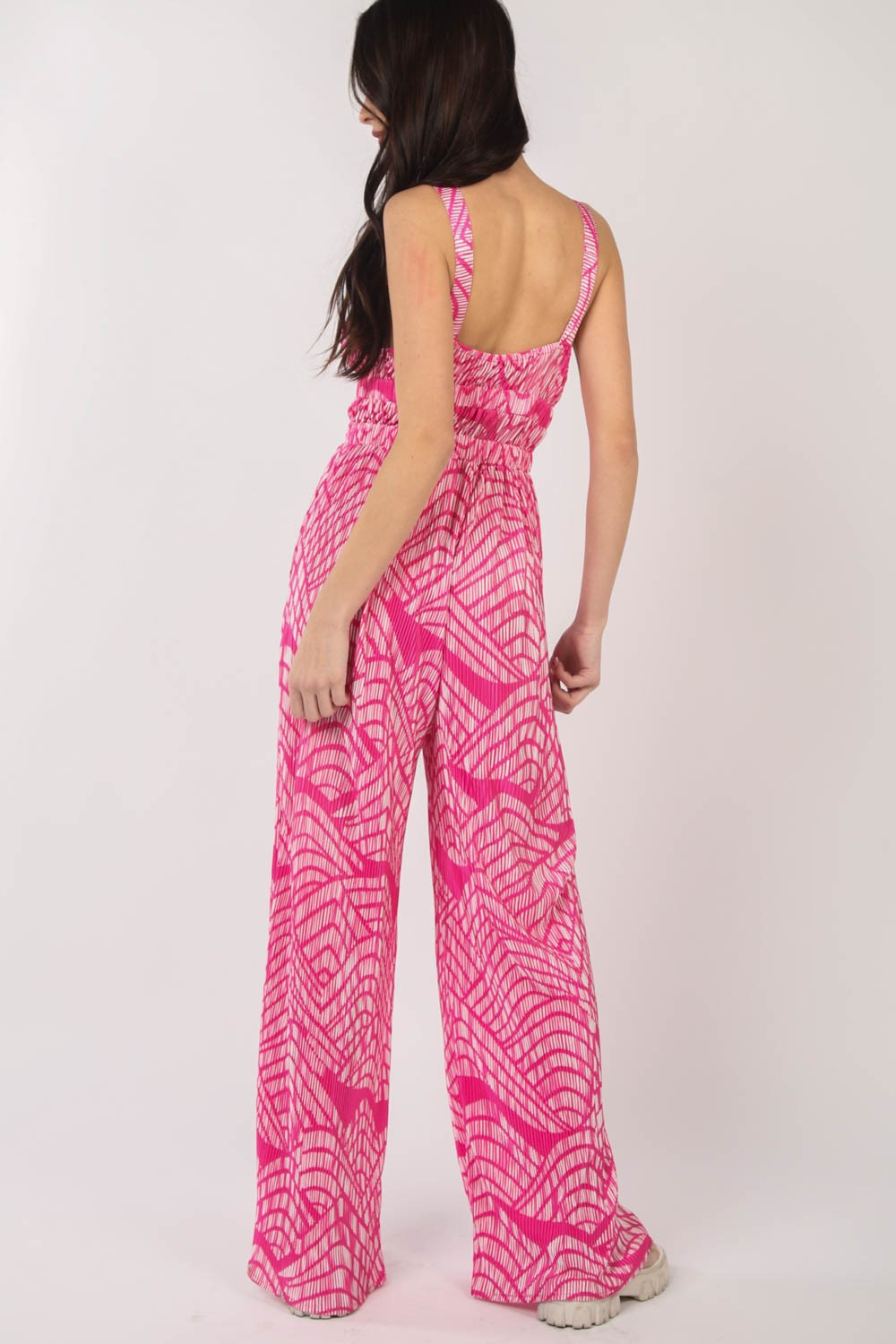 VERY J Printed Pleated Sleeveless Wide Leg Jumpsuit for a perfect OOTD – dress to impress outfits from Amexza