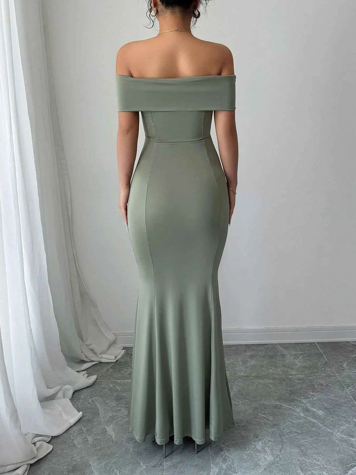 Off-Shoulder Mermaid Maxi Dress