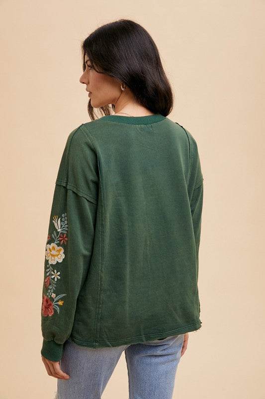 Annie Wear Embroidered Long Sleeve French Terry Top for a perfect OOTD – dress to impress outfits from Amexza