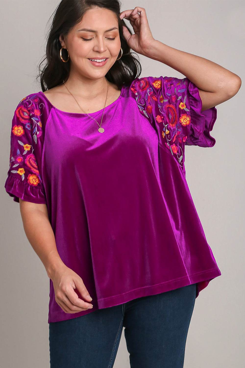 Umgee Full Size Velvet Embroidery Short Sleeve Blouse for a perfect OOTD – dress to impress outfits from Amexza