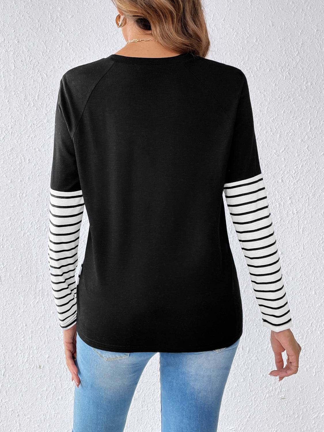 Striped Contrast Round Neck Long Sleeve T-Shirt for a perfect OOTD – dress to impress outfits from Amexza