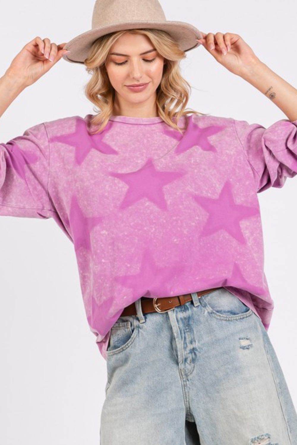 SAGE + FIG Mineral Wash Star Pattern T-Shirt Moonlit Mauve for a perfect OOTD – dress to impress outfits from Amexza