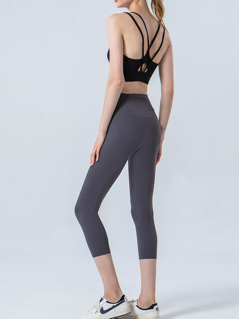 Wide Waistband Cropped Sports Leggings for a perfect OOTD – dress to impress outfits from Amexza