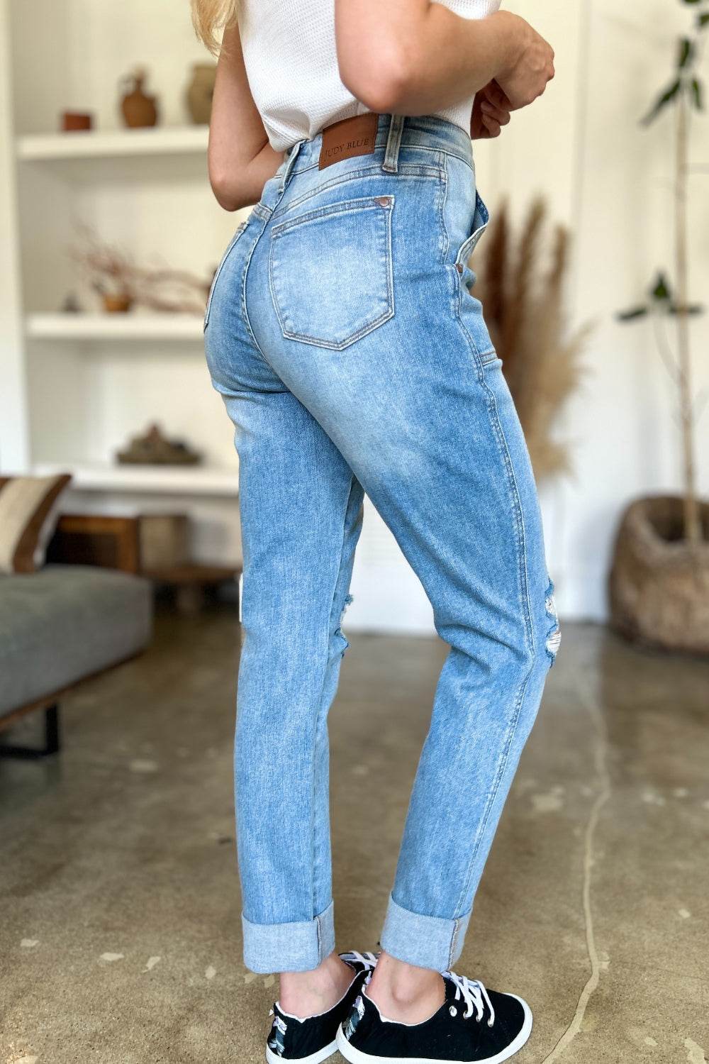 Judy Blue Full Size Distressed Straight Jeans with Patch Pockets for a perfect OOTD – dress to impress outfits from Amexza