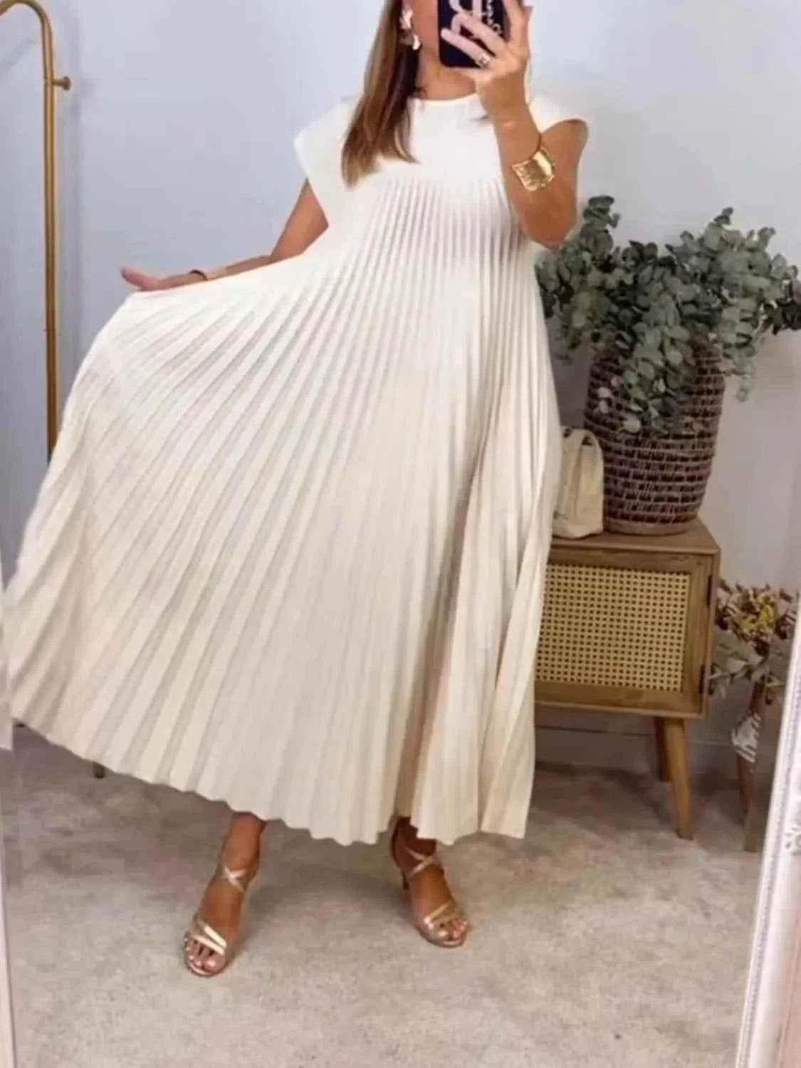 Full Size Pleated Round Neck Maxi Dress Plus Size for a perfect OOTD – dress to impress outfits from Amexza