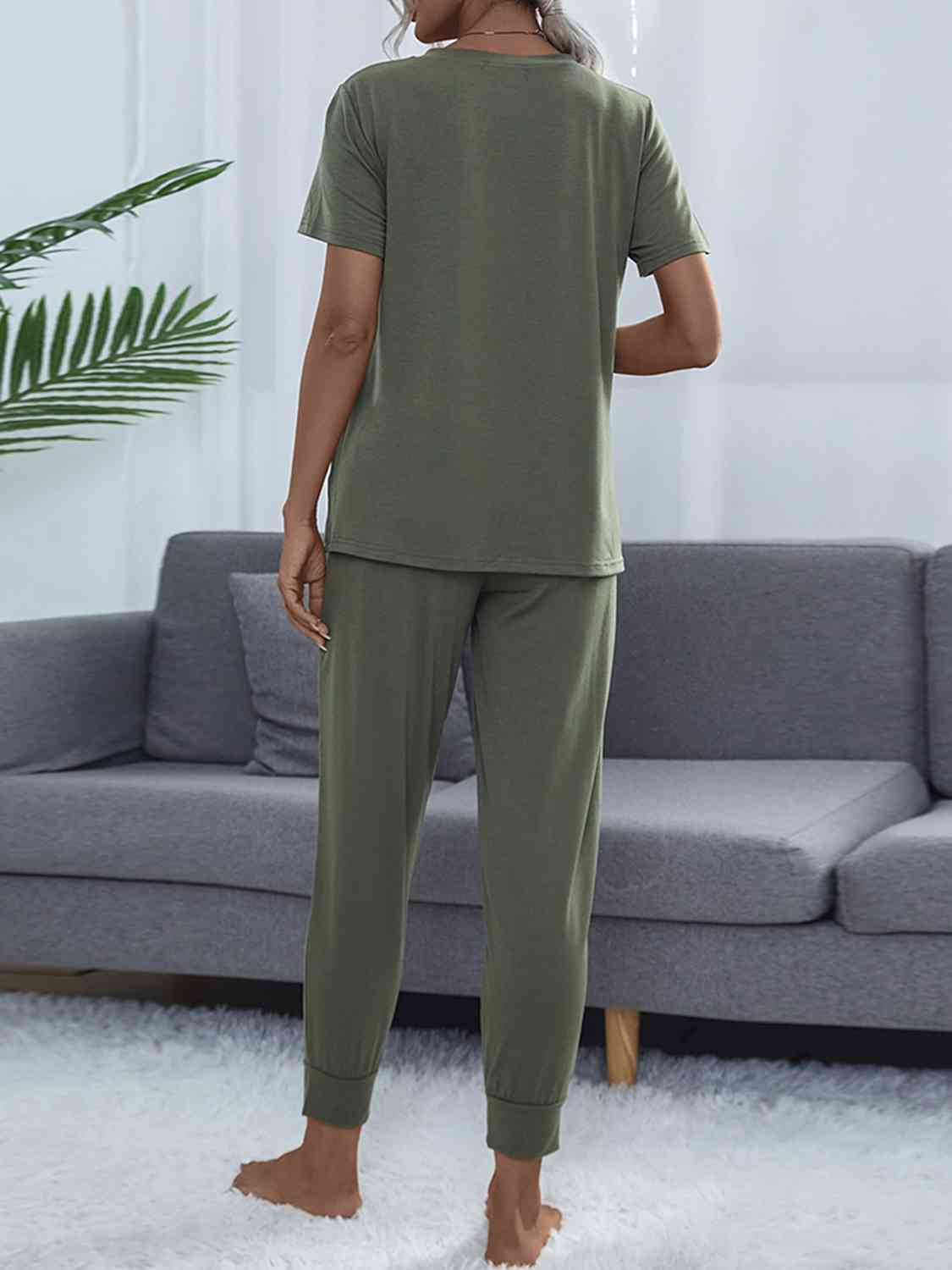 Shiny Round Neck Short Sleeve Top and Pants Set for a perfect OOTD – dress to impress outfits from Amexza