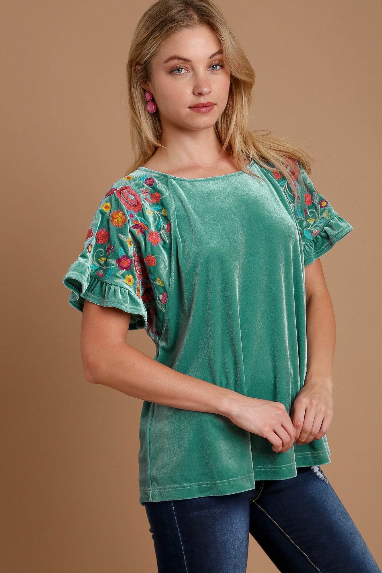 Umgee Velvet Embroidery Short Sleeve Blouse for a perfect OOTD – dress to impress outfits from Amexza