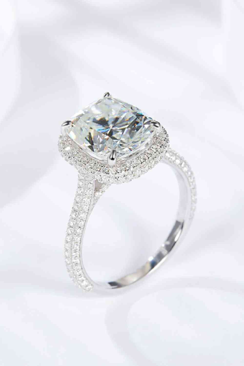 Adored 6 Carat Moissanite Halo Ring for a perfect OOTD – dress to impress outfits from Amexza