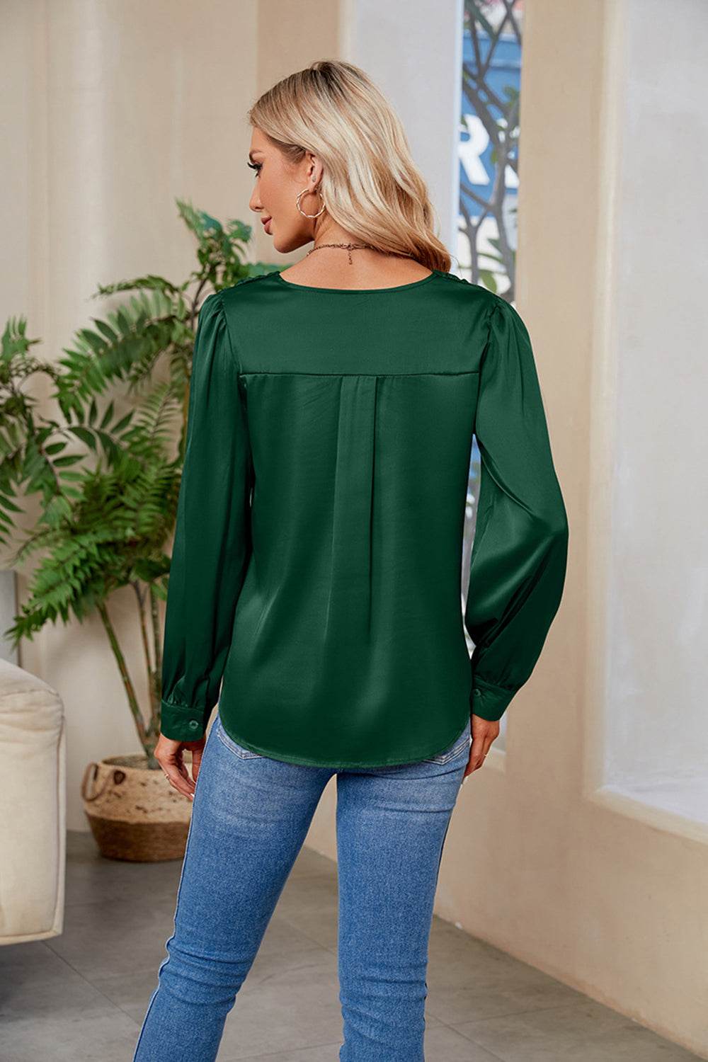 V-Neck Long Sleeve Top - Amexza